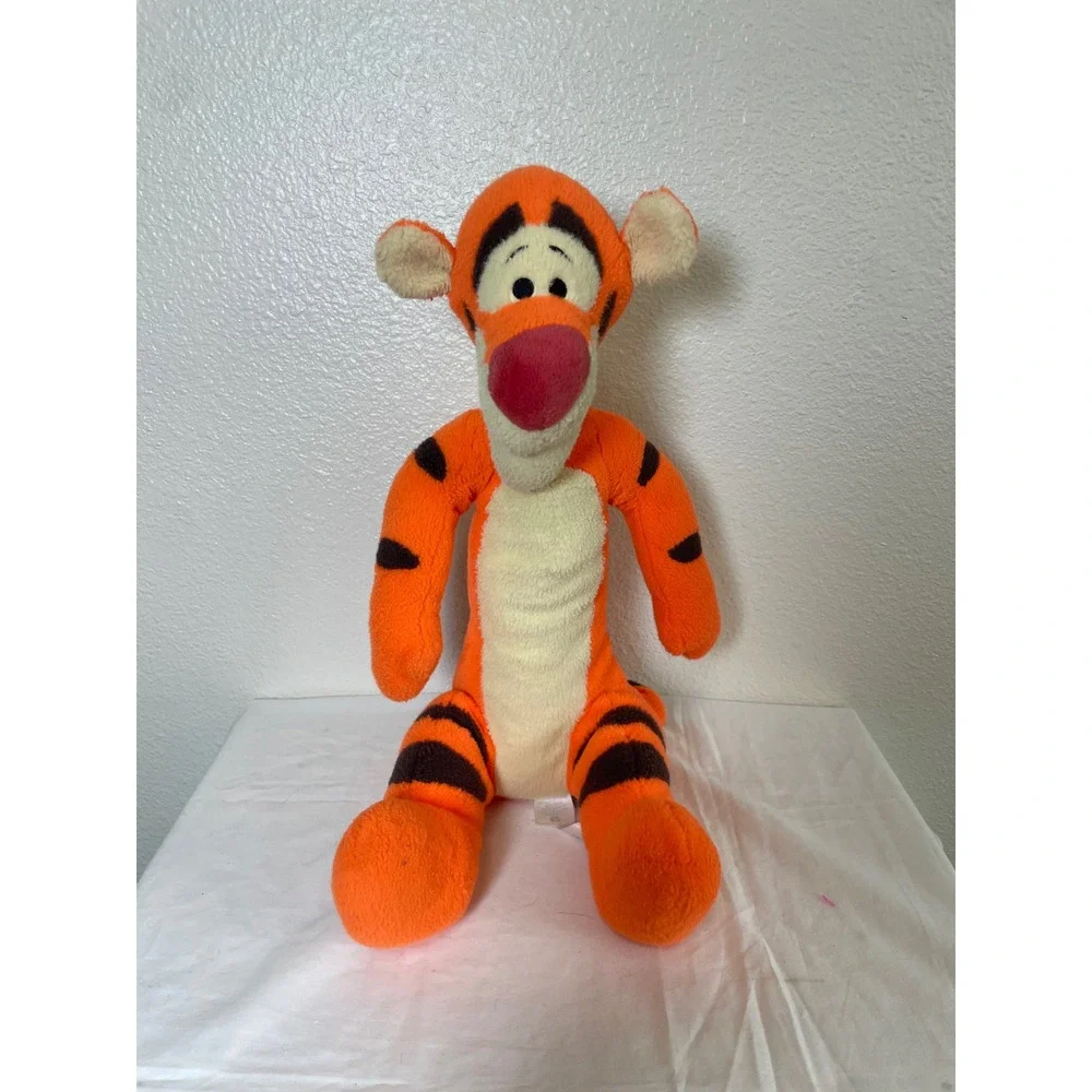 Disney Tigger Plush Kids Medium Orange Excellent‎ Winnie the Pooh Stuffed Animal